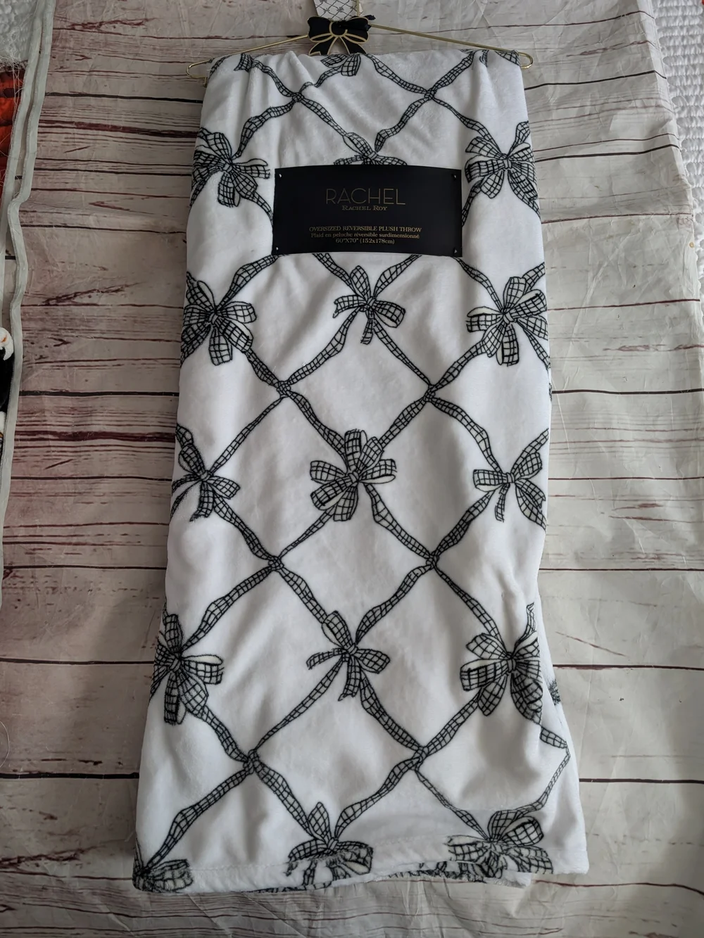 Throw Blanket - Plush Throw